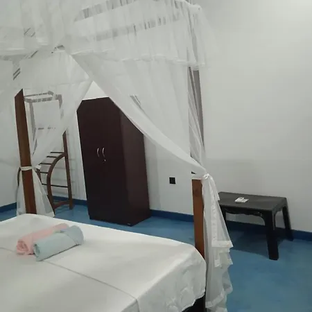 Nova Guest Villa Mirissa Room photo
